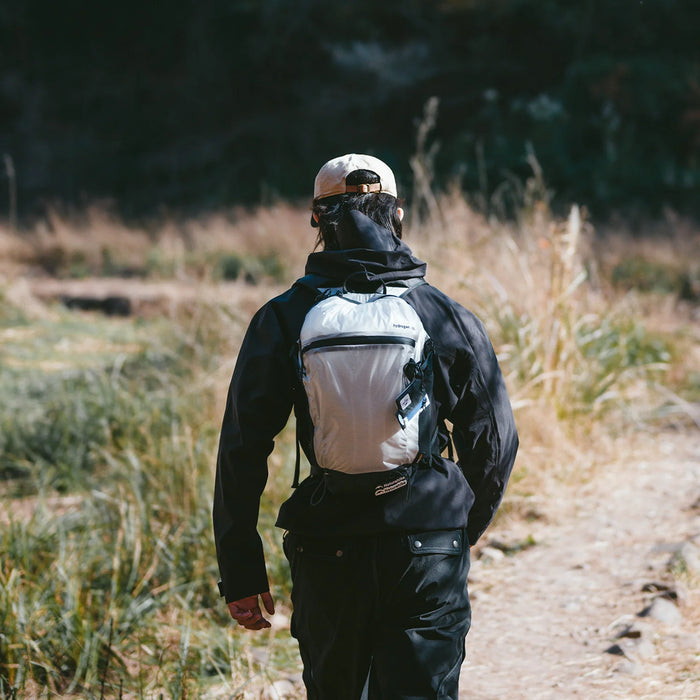 Ultraviegla mugursoma Naturehike HYDROGEN 15L ūdensizturīga balta