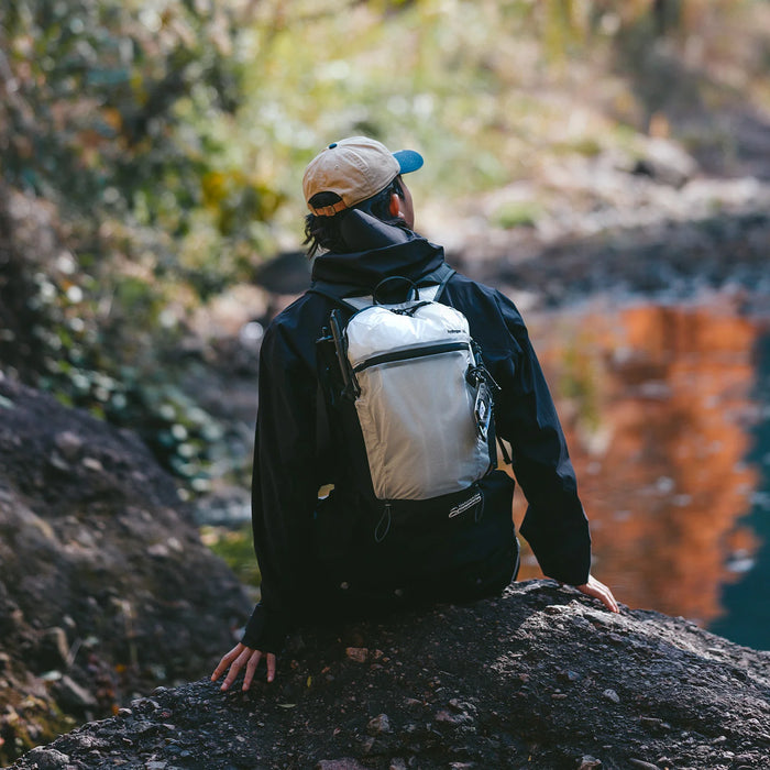 Ultraviegla mugursoma Naturehike HYDROGEN 15L ūdensizturīga balta