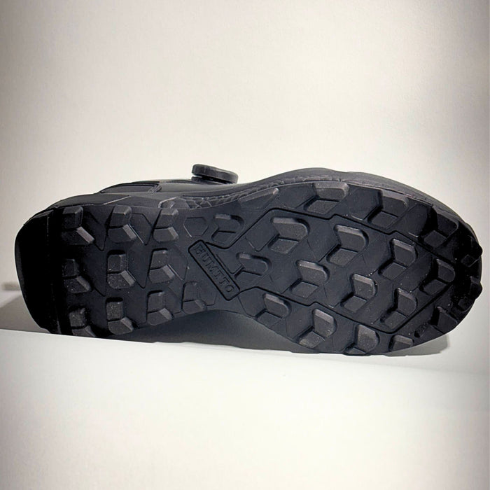 Outdoor Shoes HUMTTO black with Boost midsole