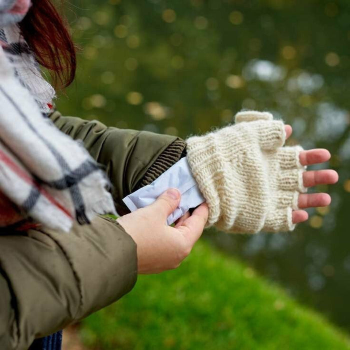 haago atkārtoti lietojams roku sildītājs, ziemas aksesuārs, piemērots āra aktivitātēm Latvijas apstākļos