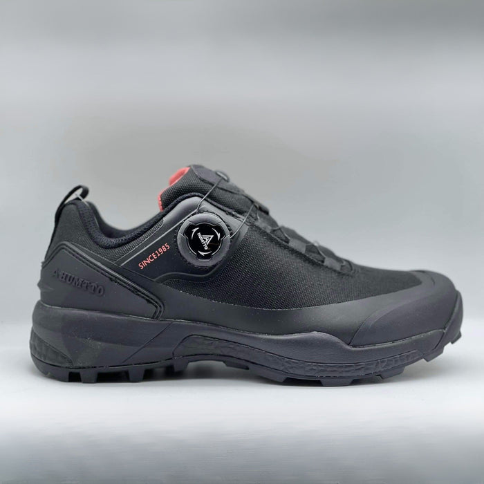 Outdoor Shoes HUMTTO black with Boost midsole