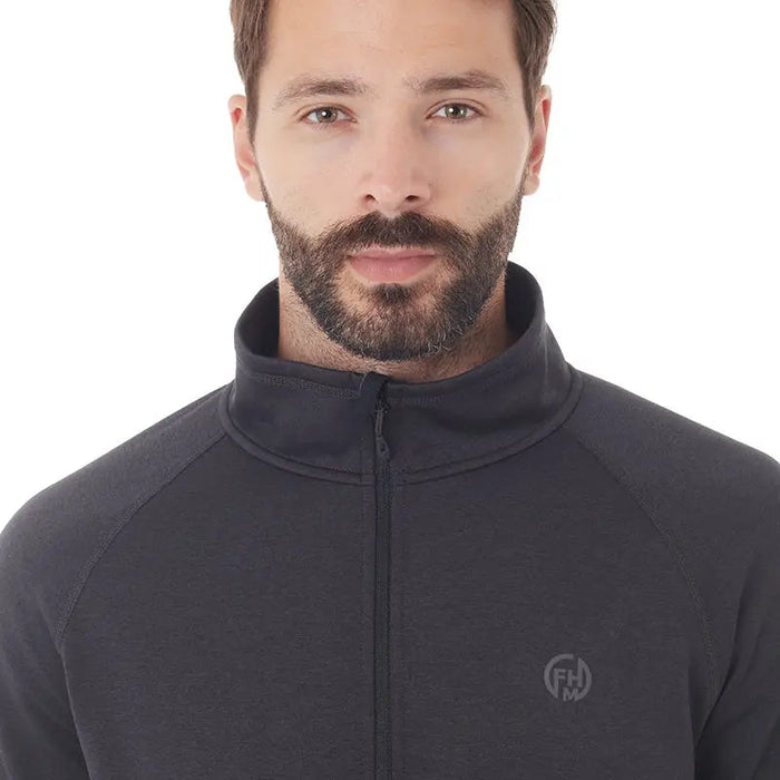 - Termo jaka
- FHM Kivu Black Fleece Jacket Half Zip priekšējais skats
- Vīrietis valkā melnu flīsa jaku ar pusi rāvējslēdzēju, redzams FHM logotips
- Jakas materiāls nodrošina siltumu un komfortu
- Izgatavota no 96% poliestera un 4% elastāna
- Jakas paplašinātais aizmugurējais dizains un raglāna piegriezums 
- Centrālajam rāvējslēdzējam ir papildu pārklājums zem tā

FHM