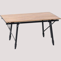 Naturehike MW03 Foldable Camping Table ar teleskopiskām kājām, saliekams un viegli pārnēsājams, piemērots āra aktivitātēm.