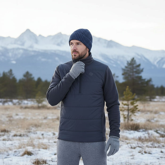 FHM Hybrid Primaloft jaka melnā krāsā ar izolāciju un fleeces piedurknēm, piemērota makšķerēšanai un aukstiem laikapstākļiem.