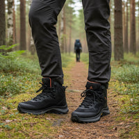 Humtto pārgājienu zābaki, melni, ūdensnecaurlaidīgi, ziemas trekingam Latvijas mežos.