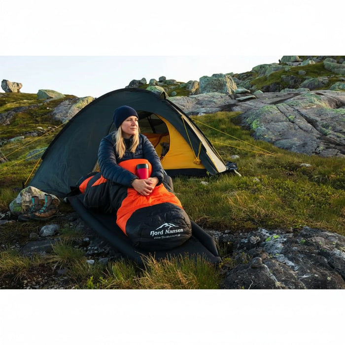 tron deland mid right guļammaiss, sintētisks, -10°C, 2000 g, piemērots ziemas pārgājieniem un kempingam latvijā