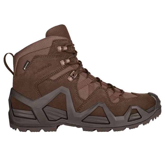 Lowa militārie zābaki ar GORE-TEX membrānu, tumši brūni, ūdensnecaurlaidīgi trekinga apavi Latvijas laikapstākļiem.