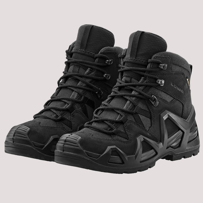 Lowa taktiskie zābaki zephyr mk2 gtx mid, melni, ūdensnecaurlaidīgi, piemēroti pārgājieniem un aktīvai āra lietošanai.