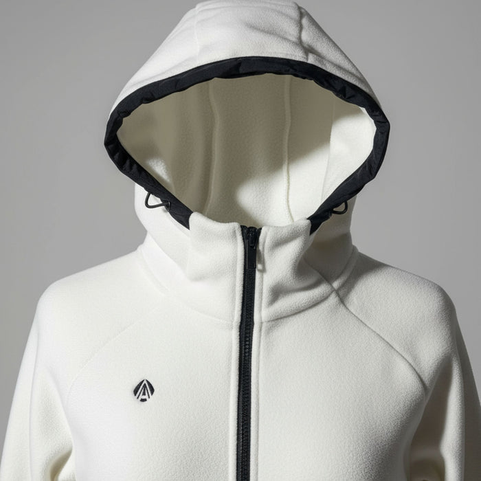 humtto sieviešu teddy flīsa jaka baltā krāsā ar kapuci, silta un ērta, piemērota rudenim un ziemai Latvijā