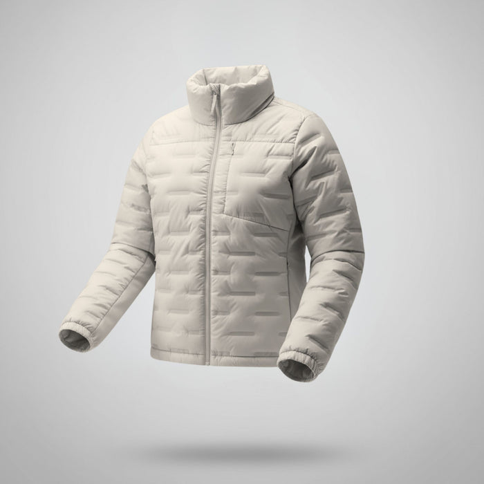 humtto iekšiņas jaka gaiši pelēkā krāsā ar hybrīdpaneļiem, viegla un silta, piemērota pārgājieniem un ikdienai Latvijā