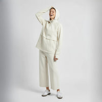 Humtto sieviešu UV aizsardzības jaka, beige, elpojoša, ar īsām biksēm, piemērota pārgājieniem un āra aktivitātēm.