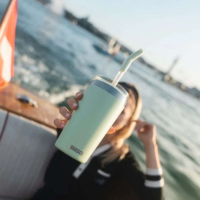  Термокружка с соломинкой Sigg  0,6 л