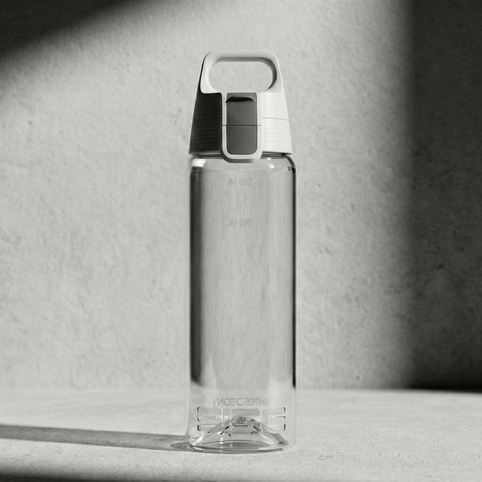 Прозрачная питьевая бутылка SIGG Total Color ONE Tritan 600 мл