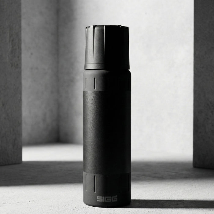 Термос SIGG Alpine Star черный 0.75 L