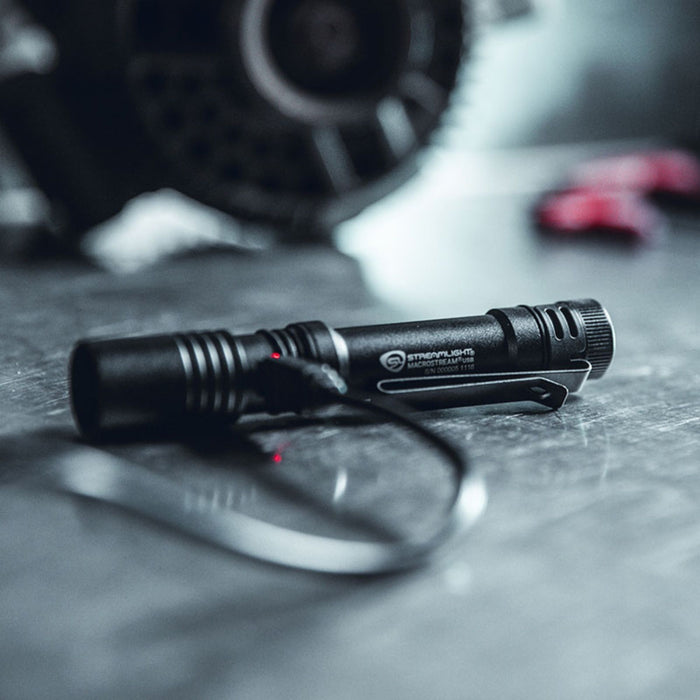 LED фонарь Streamlight MacroStream USB чёрный 500 lumens 62 g
