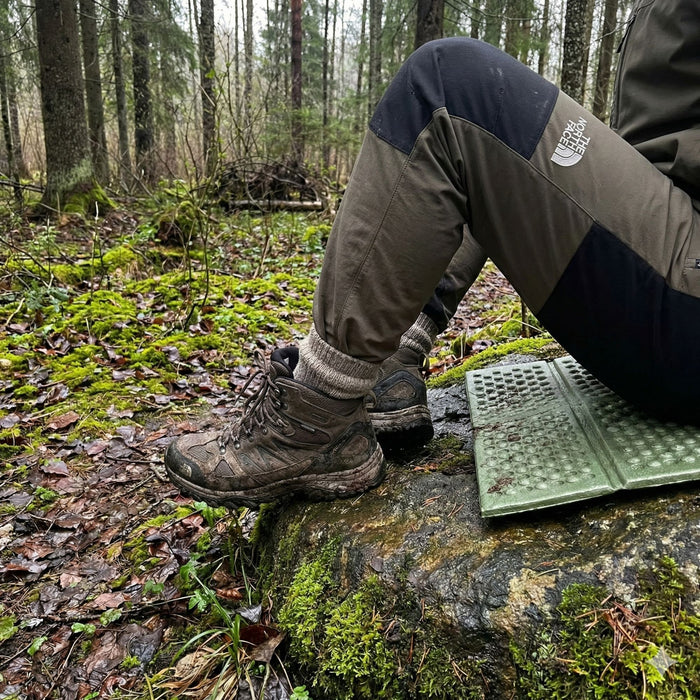 Складной коврик для сидения на открытом воздухе Naturehike Egg Nest зеленый