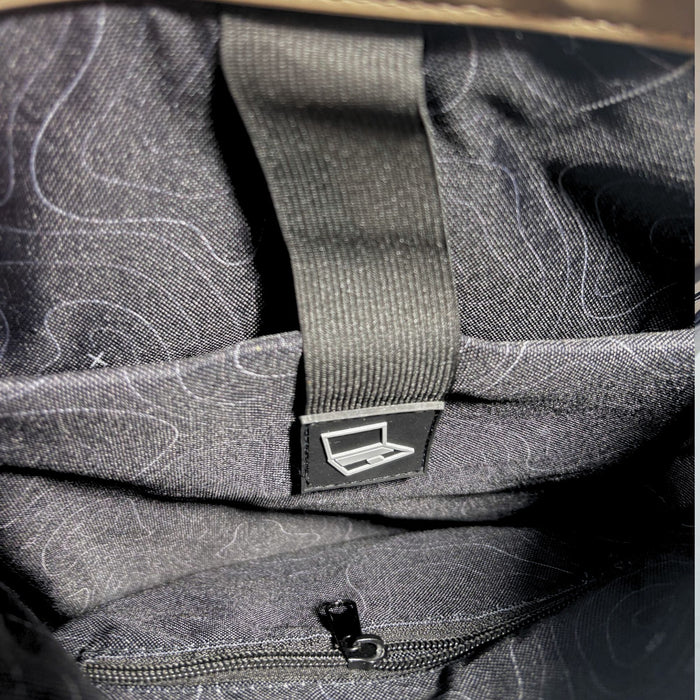 Ūdensizturīgs rolltop planšetdatora mugursoma olīvu (34x26 cm)