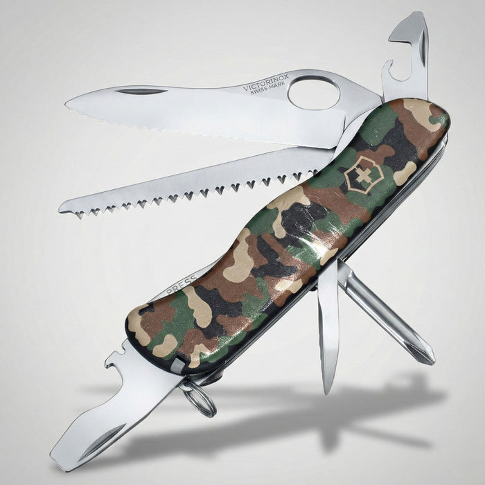 Multifunkcionālais nazis Victorinox Trailmaster Grip nerūsējošais tērauds ar Liner Lock Camo