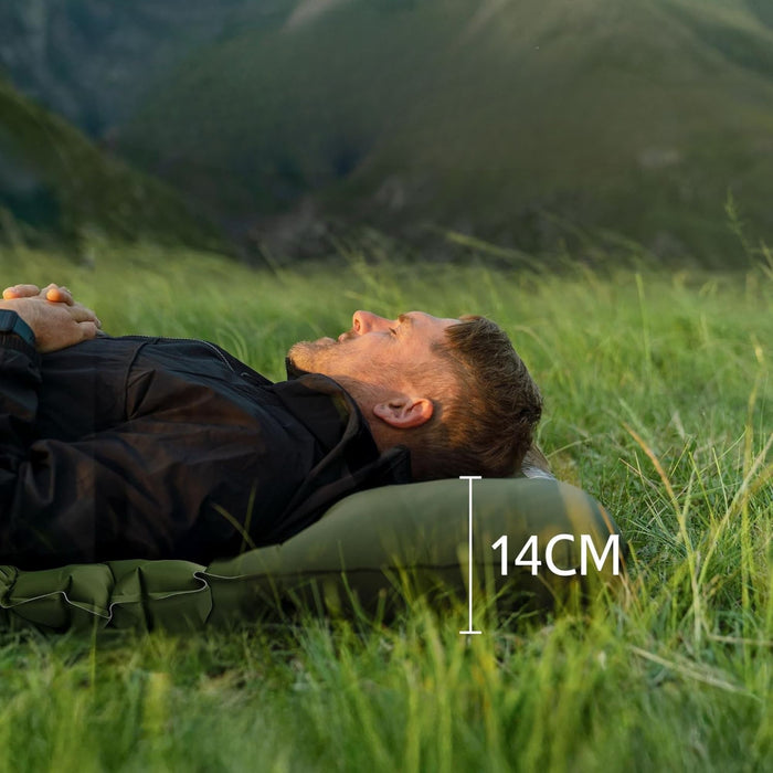 Надувной коврик с подушкой Naturehike с гермомешком-насосом зеленый R-value 1.6