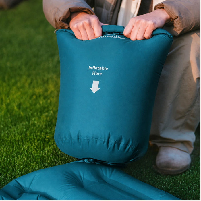 Piepūšams matracis Naturehike R vērtība 1,6, biezums 9,5 cm, 620 g — zils