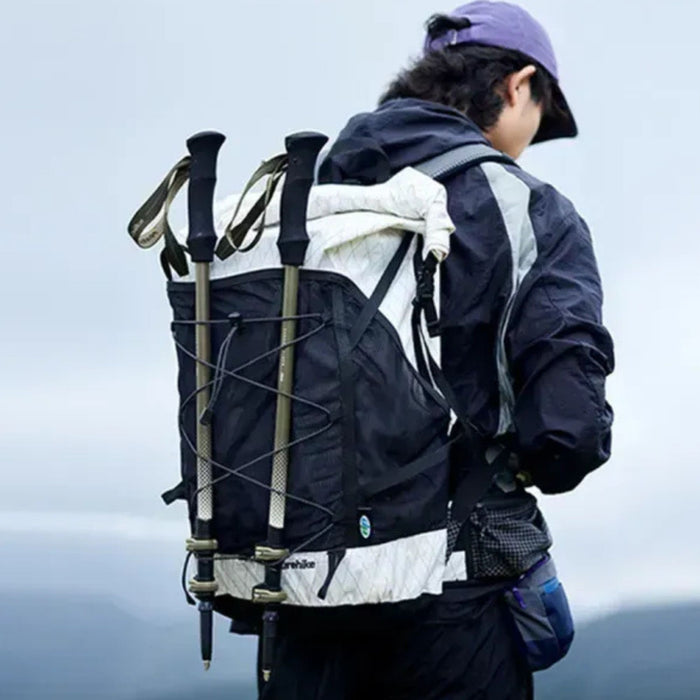 Trekinga nūja Naturehike Hoar Trek EXT1 ar 3K oglekļa šķiedras trīs sekciju 135 cm
