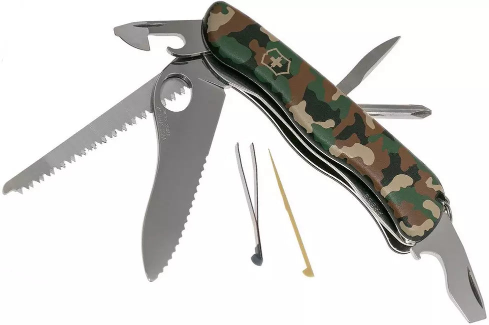 Multifunkcionālais nazis Victorinox Trailmaster Grip nerūsējošais tērauds ar Liner Lock Camo
