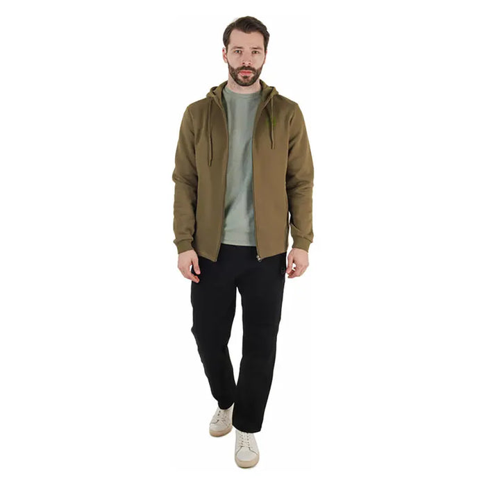 - Vīrietis valkā Zipped Hoodie Wave V2 Khaki
- Priekšpusē rāvējslēdzēja aizdare
- Kapuce ar regulējamu auklu
- Priekšējā kabata
- Viegla materiāla, augsta komforta nodrošinājums
- Foršs, ikdienišķs tēls gan iekštelpās, gan ārā
- Outfish