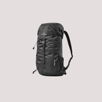 Fjord Nansen TOMTE 20 mugursoma
Īpaši viegla mugursoma, kas piemērota gan ceļojumiem, gan ikdienas dzīvei. Mugursomu var ievietot atlokā un piestiprināt pie bikšu jostas.