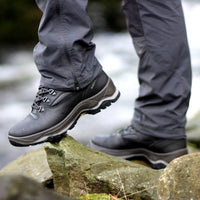 Grisport pārgājienu zābaki, ādas, melni, Vibram zole, piemēroti pārgājieniem un kalnu aktivitātēm Latvijas apstākļiem.