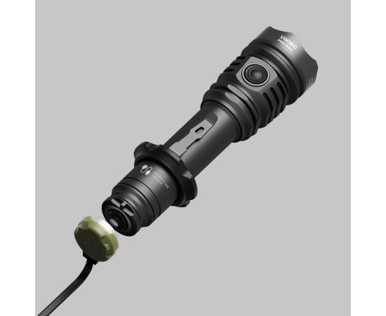Armytek Viking Pro Max ar baltu gaismu – jaudīgs taktiskais LED lukturis, produkta foto 2