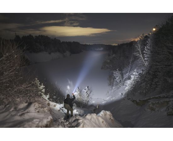 Armytek Predator Pro Max ar baltu gaismu – tālās darbības taktiskais LED lukturis, produkta foto 24