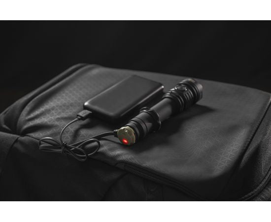 Armytek Predator Pro Max ar baltu gaismu – tālās darbības taktiskais LED lukturis, produkta foto 31
